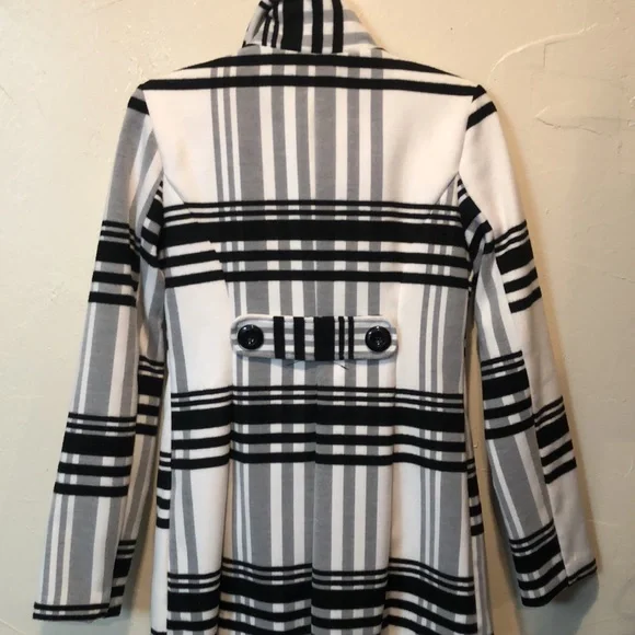 B-wear Byer California Y2K fully lined winter coat. Size M - Picture 4 of 7